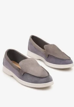 Szaro-Niebieskie Mokasyny Ozdobione Przeszyciami Fonaleia