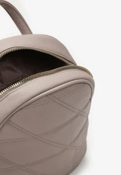 Szary Mały Plecak Miejski z Pikowaniem Skeralla