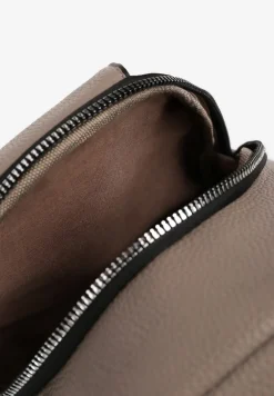 Szary Plecak z Dwoma Komorami Ozdobiony Klapą Nanovela