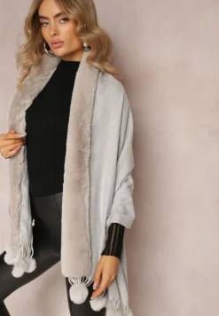 Szary Szalik Narzutka o Prostokątnym Fasonie z Futerkiem i Pomponami Taqan