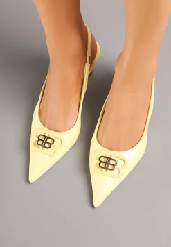 Żółte Sandały Vices na Kaczuszce Typu Slingback Ozdobione Metaliczną Aplikacją Lilarunea