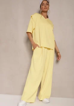 Żółty Komplet z Wiskozą T-shirt z Dekoltem w Serek i Spodnie o Szerokim Kroju Zevline