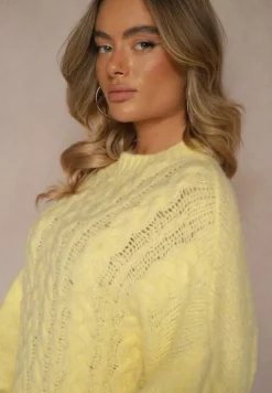 Żółty Sweter z Wełną o Eleganckim Warkoczowym Splotem Makkaria