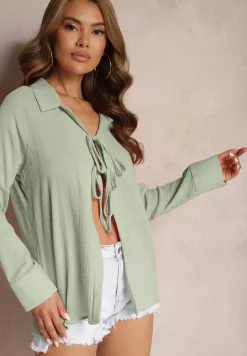 Zielona Casualowa Bluzka z Bawełny Wykończona Wiązaniem i Kołnierzykiem Cyrilla