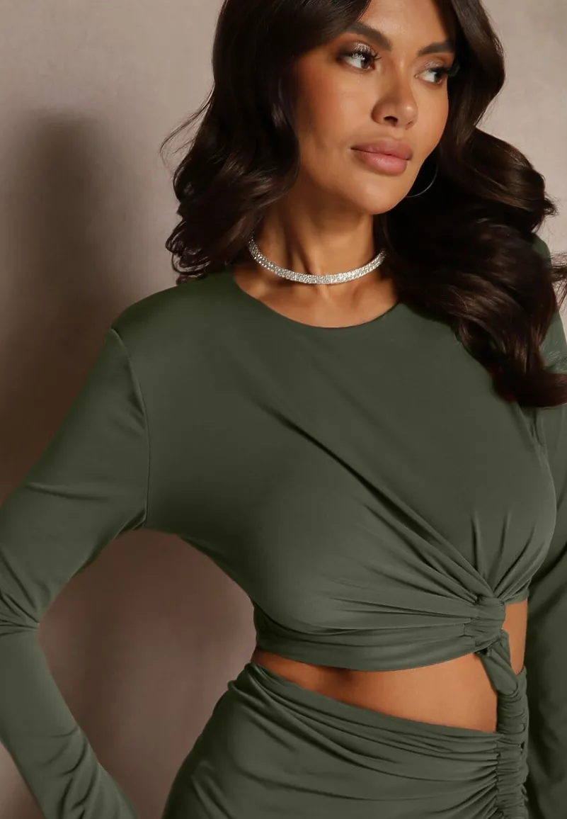 Zielona Dopasowana Sukienka z Rozcięciem z Tyłu Marszczeniem i Wycięciem w Talii Ililia