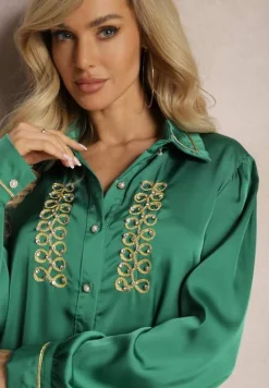 Zielona Koszula Satynowa z Cyrkoniami i Perełkami oraz Kołnierzykiem Dokeria