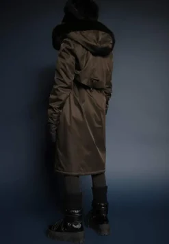 Zielona Kurtka Płaszcz ze Ściągaczem i Kapturem z Ozdobnym Futerkiem Livieya