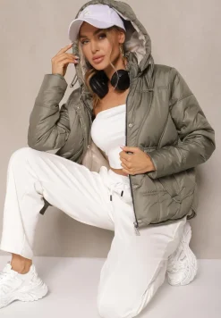 Zielona Kurtka z Kapturem z Możliwością Odpięcia i Pikowanymi Przeszyciami Ziborea