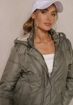 Zielona Kurtka z Kapturem z Możliwością Odpięcia i Pikowanymi Przeszyciami Ziborea