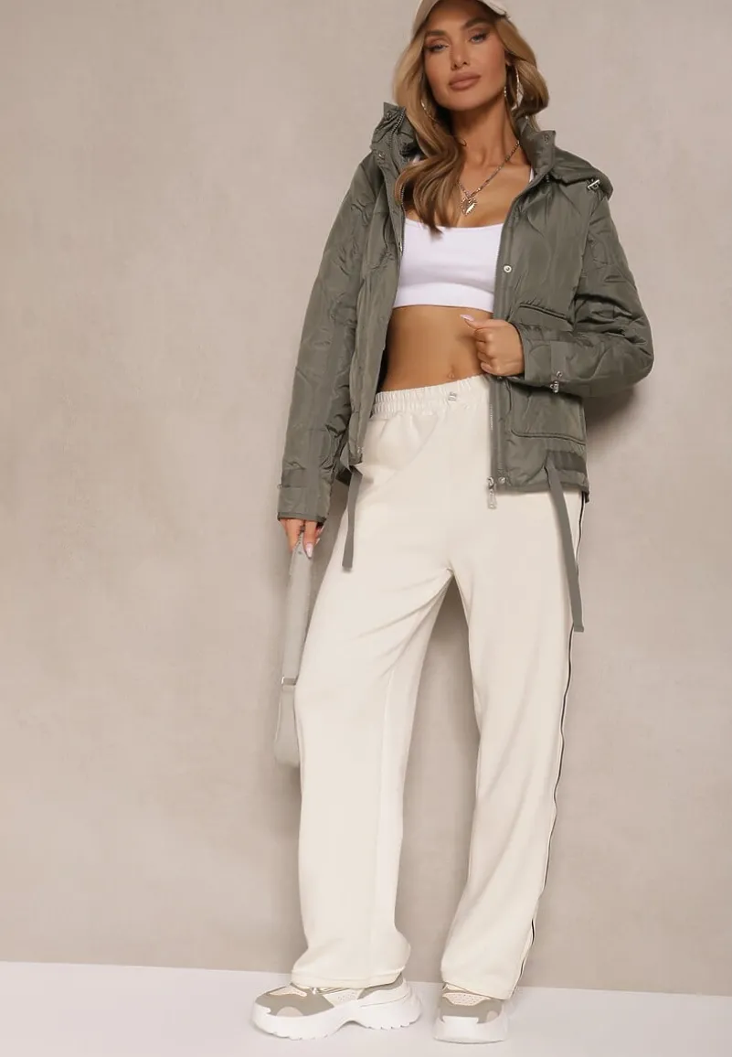 Zielona Pikowana Kurtka z Kieszeniami i Odpinanym Kapturem Eranela