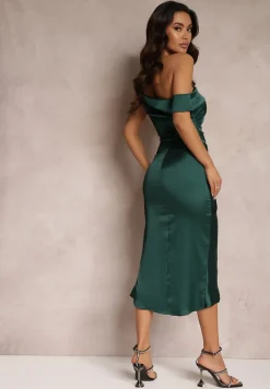 Zielona Satynowa Sukienka o Asymetrycznym Fasonie z Marszczeniem Nermar