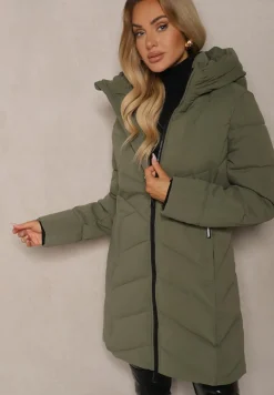 Zielona Taliowana Kurtka z Pikowanymi Przeszyciami i Kapturem Rinoria