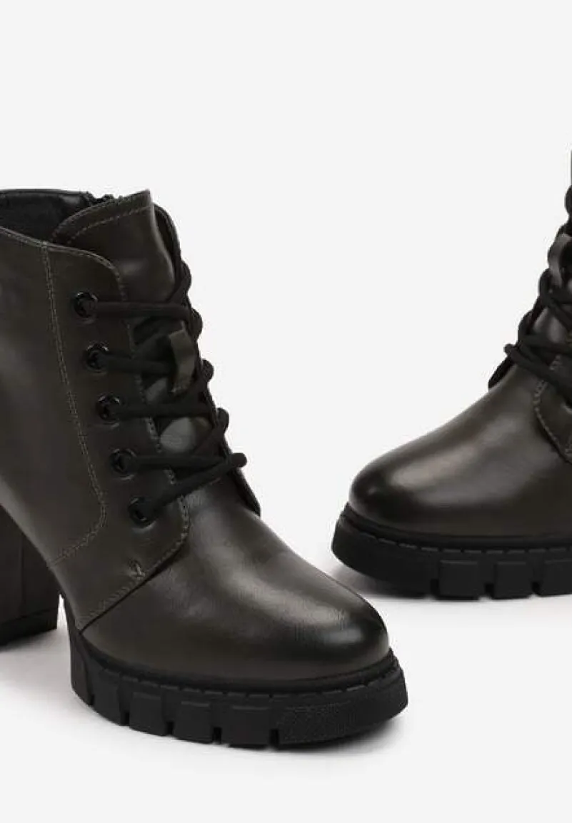 Zielone Botki na Słupku i Platformie z Bieżnikiem Dodatkowym Sznurowaniem Hinddia