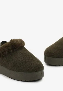 Zielone Futerkowe Śniegowce na Grubej Podeszwie z Gumką na Pięcie Sosena