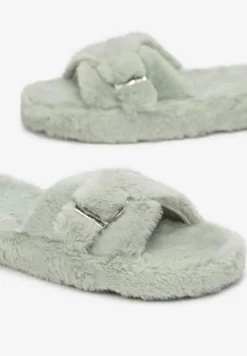 Zielone Kapcie Futrzane ze Sprzączką Nasch