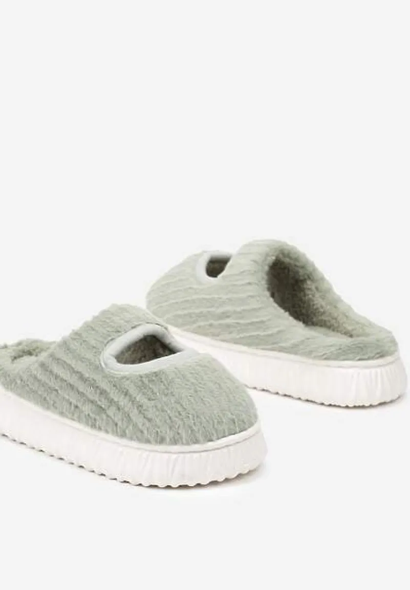 Zielone Kapcie Pluszowe z Wycięciem na Nosku Tamiviela