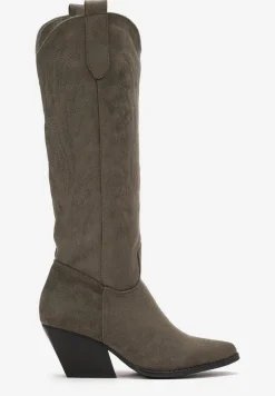 Zielone Kowbojki Kozaki z Haftem na Cholewce i Stożkowym Obcasem Cevilla