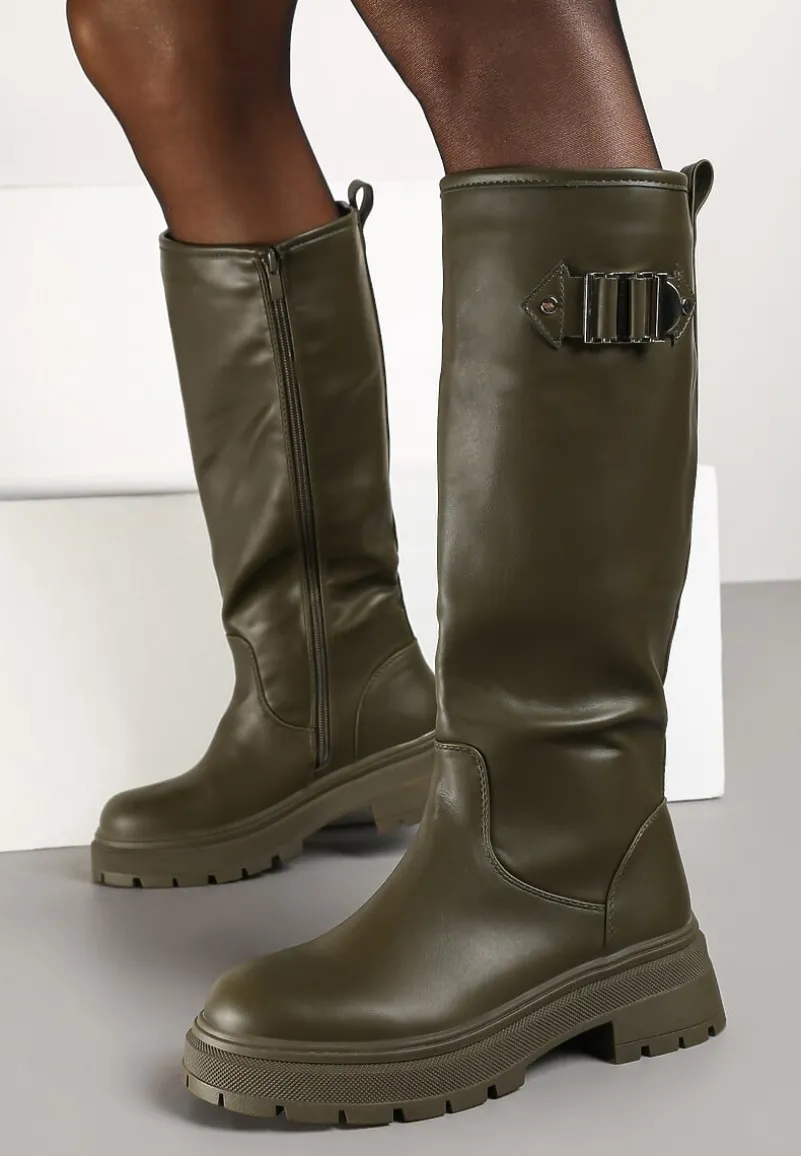 Zielone Kozaki na Płaskiej Podeszwie z Dopasowaną Cholewką z Ekoskóry i Klamrą Bellanor