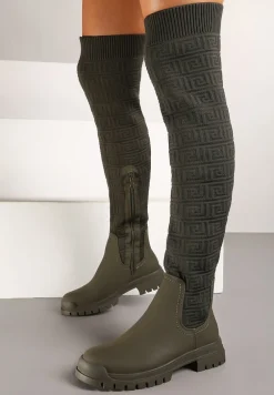 Zielone Kozaki na Płaskiej Podeszwie ze Skarpetową Cholewką z Tłoczeniem Nalithia