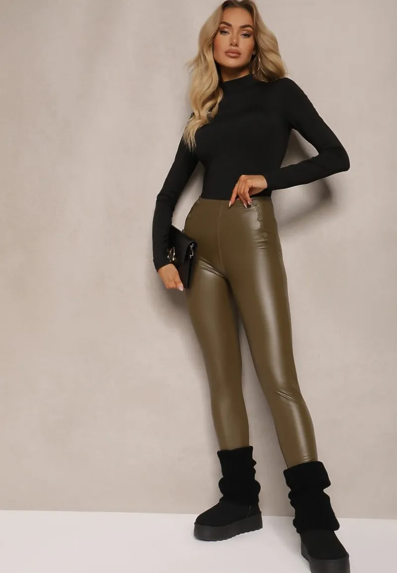 Zielone Legginsy High Waist z Imitacji Skóry z Gumką w Pasie Ozdobione Guzikami Sinairis