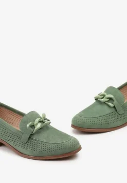 Zielone Mokasyny ze Skórzaną Wkładką Ażurową Cholewką i Łańcuchem Egadde