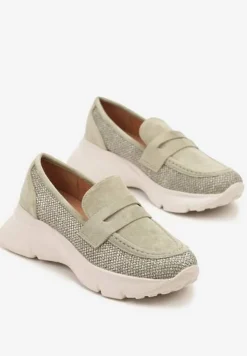 Zielone Półbuty na Tłoczonej Platformie Eraviella