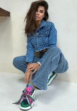 Zielone Sneakersy z Dekoracyjnym Sznurowaniem i Wstawką na Języku Cristen