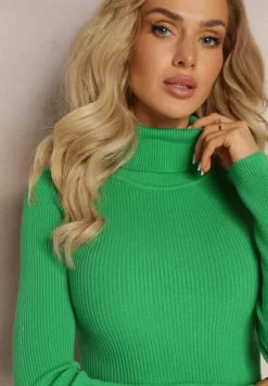 Zielony Klasyczny Golf z Długim Rękawem o Dopasowanym Kroju Ebonee