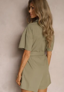 Zielony Krótki Kombinezon z Wiskozą i Lnem z Ozdobnym Paskiem w Talii Nefefia