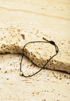 Złota Bransoletka na Regulowanym Sznurku z Zawieszką Julimee