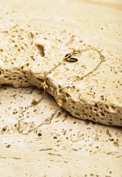 Złota Bransoletka Ozdobiona Geometrycznymi Aplikacjami Turaze