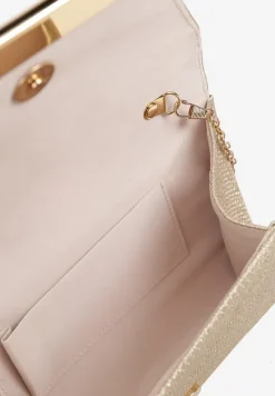 Złota Wieczorowa Torebka Kopertówka Zdobiona Aplikacją i Łańcuszkiem Miliorra