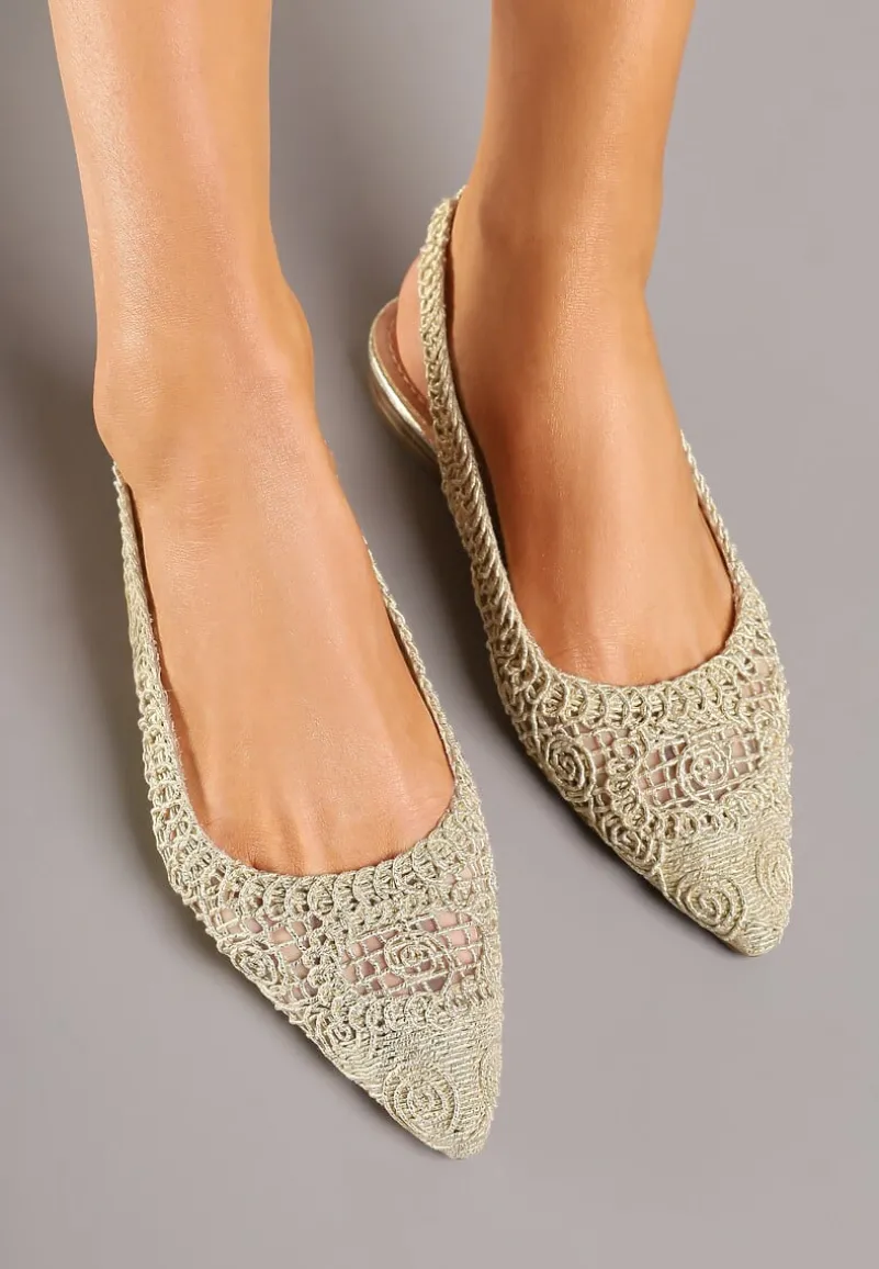 Złote Ażurowe Sandały Slingback ze Szpiczastym Noskiem Eridoria