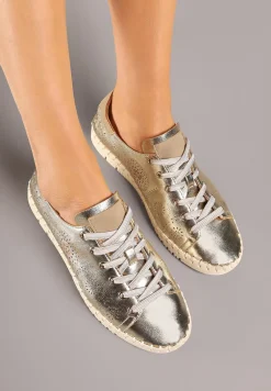 Złote Ażurowe Tenisówki z Ozdobnymi Przeszyciami przy Podeszwie Zarelle