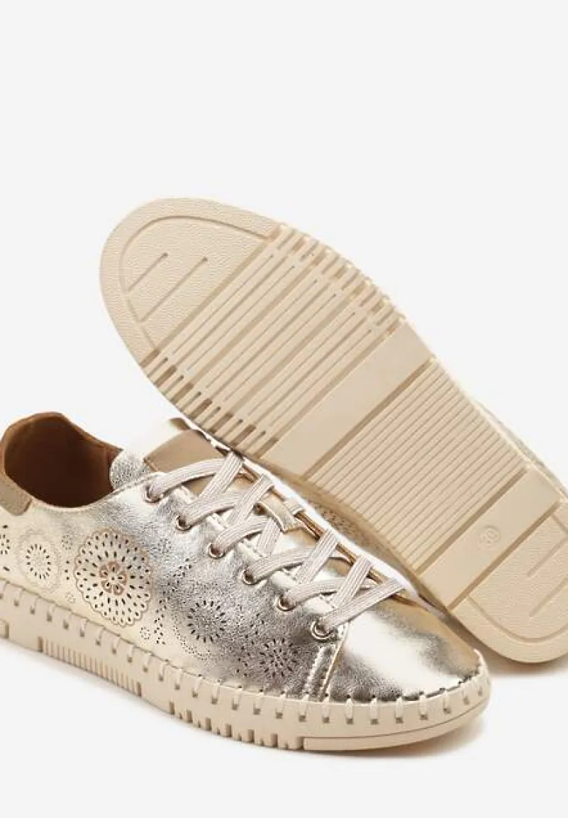 Złote Ażurowe Tenisówki z Ozdobnymi Przeszyciami przy Podeszwie Zarelle