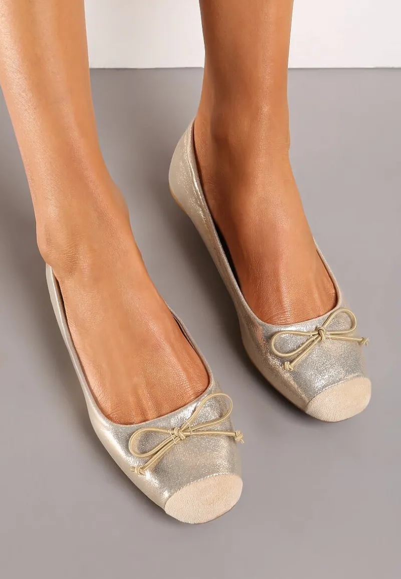 Złote Balerinki z Subtelną Kokardką Blosorina