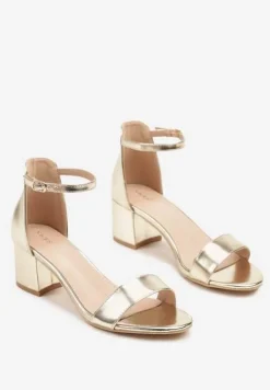 Złote Basicowe Sandały na Słupku Vices z Paskiem Wokół Kostki Varhira