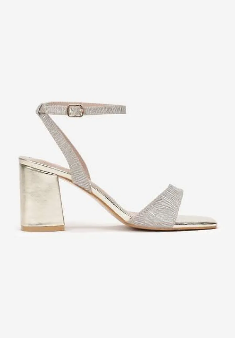 Złote Brokatowe Sandały na Słupku ze Sprzączką Jamela