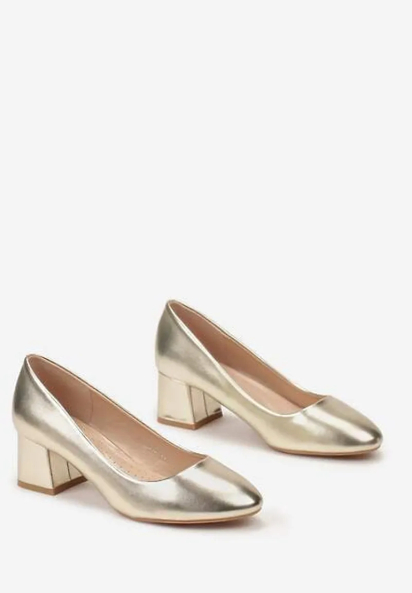 Złote Czółenka Lakierowane z Kwadratowym Słupkiem Matirila