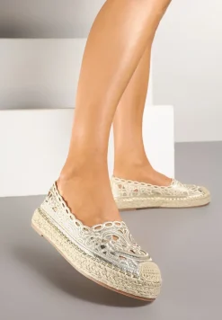 Złote Espadryle na Podeszwie z Plecionki Zdobione Ażurowym Wzorem Elnil