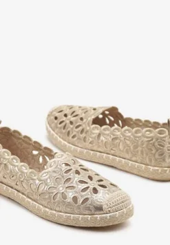 Złote Espadryle Vices Ozdobione Ażurowym Wzorem i Ozdobną Plecionką Arivosa