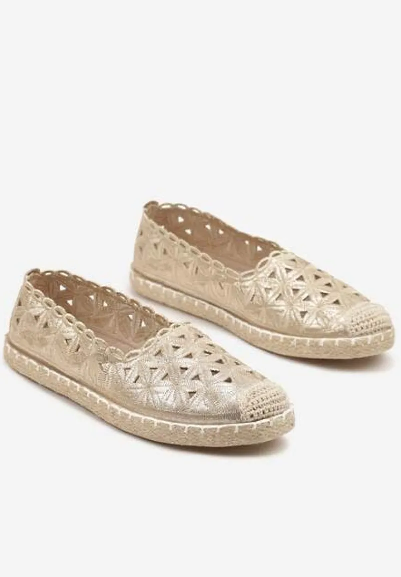 Złote Espadryle Vices z Ażurową Cholewką i Plecionym Sznurkiem Arivoni