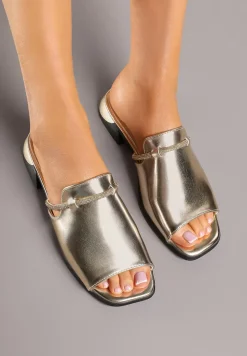 Złote Klapki Vices z Cyrkoniami Tilindrea