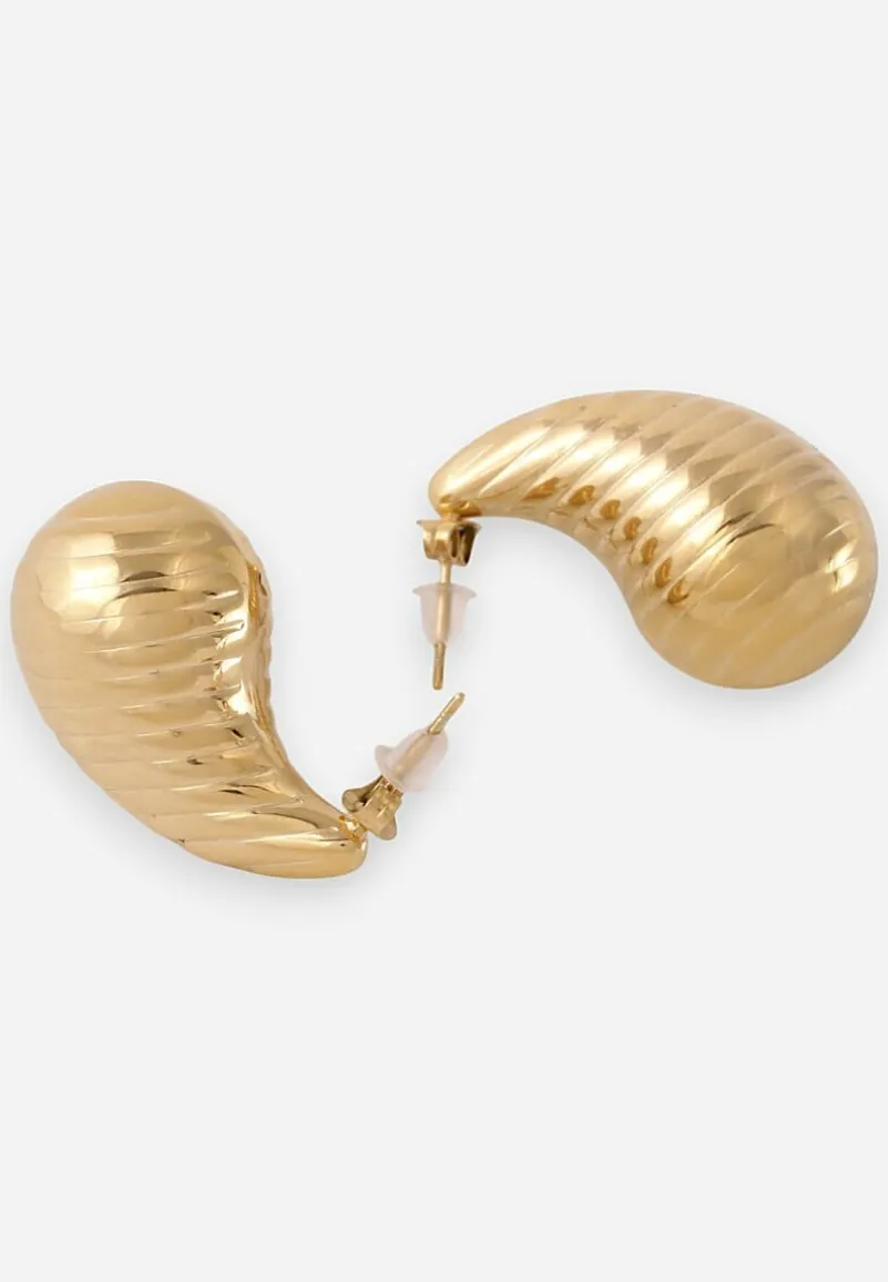 Złote Kolczyki w Kształcie Łezek Ozdobione Tłoczeniem Melanea