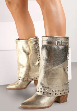 Złote Kozaki Kowbojki na Słupku Ozdobione Klamrą Ćwiekami i Wywiniętą Cholewką Izavira