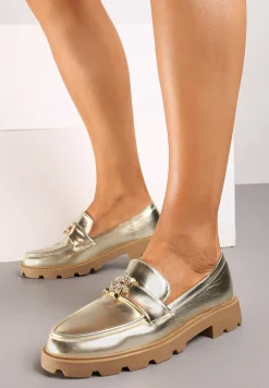 Złote Mokasyny na Płaskiej Podeszwie Ozdobione Cyrkoniowym Misiem Nevithra