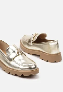 Złote Mokasyny na Płaskiej Podeszwie Ozdobione Cyrkoniowym Misiem Nevithra