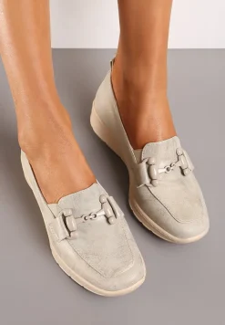 Złote Półbuty na Płaskiej Podeszwie z Wkładką ze Skóry Naturalnej Ozdobione Klamrą Kaiadia