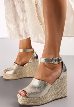 Złote Plecione Sandały na Koturnie i Platformie Fimieshe