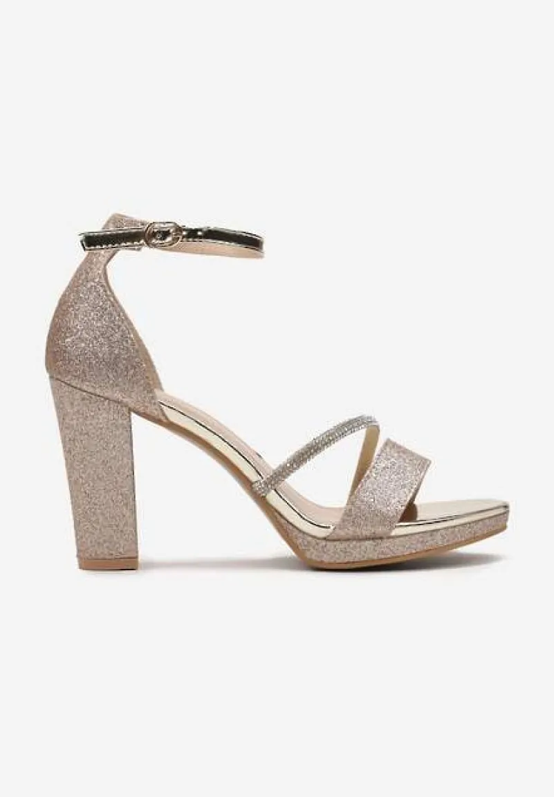 Złote Sandały na Obcasie Ozdobione Brokatowym Połyskiem i Cyrkoniami Sevana